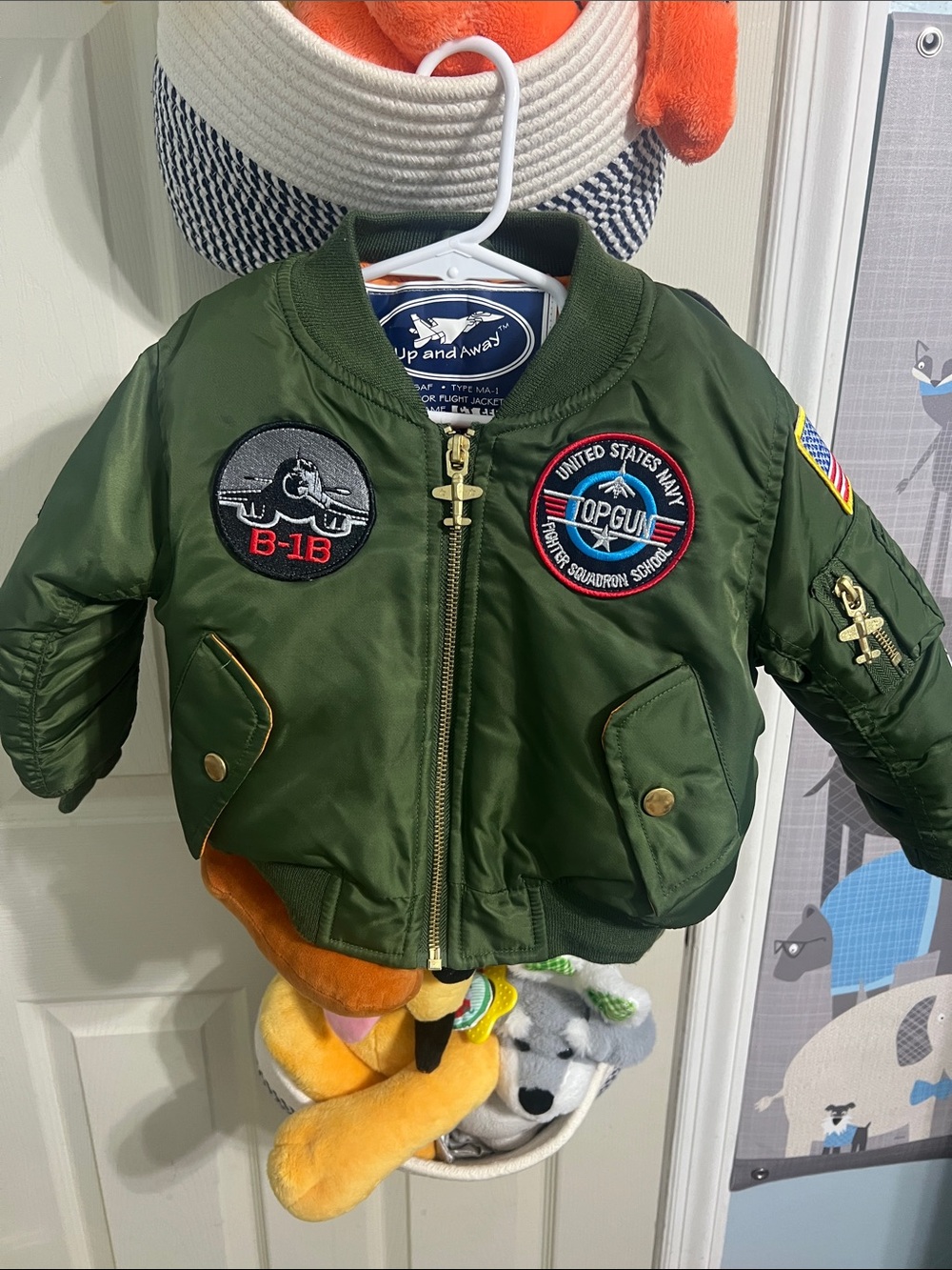 2T Up and Away Green flight Jacket - NWOT